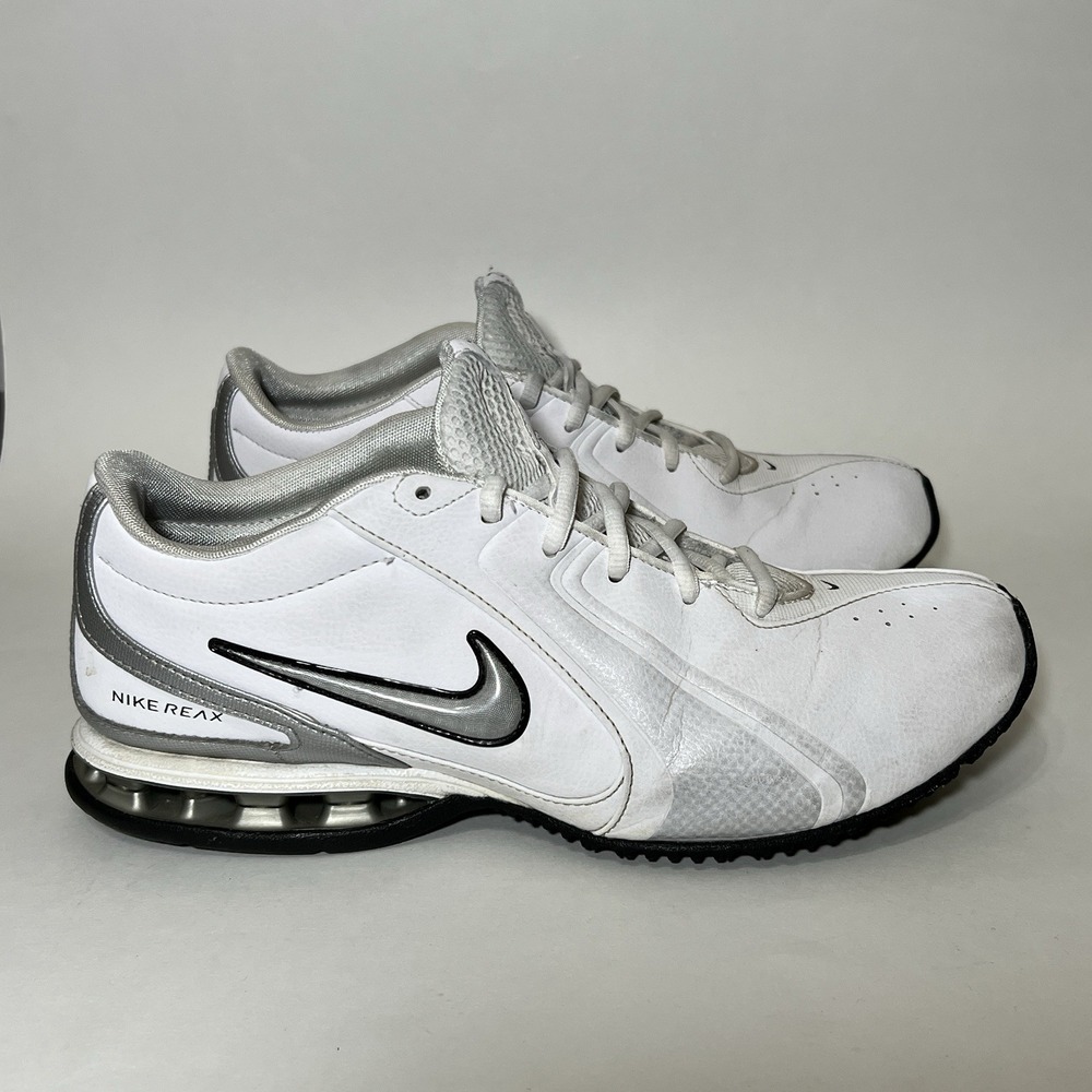 Nike Reax Trainer 3 SL Mens Size 10.5 White Gray Athletic Shoes Sneakers